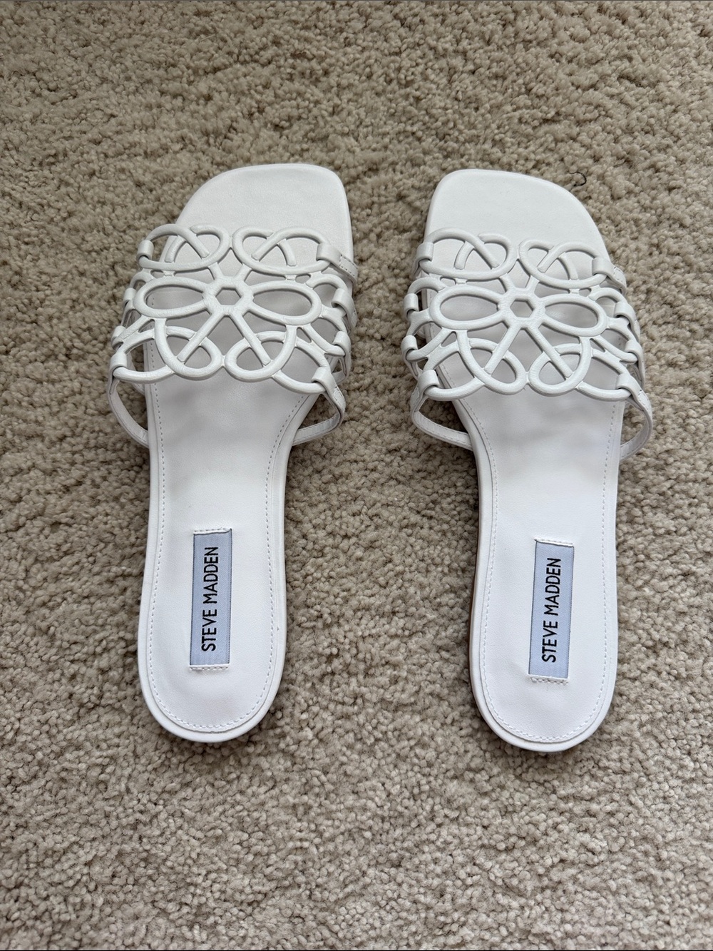 Steve Madden lotus white leather sandals